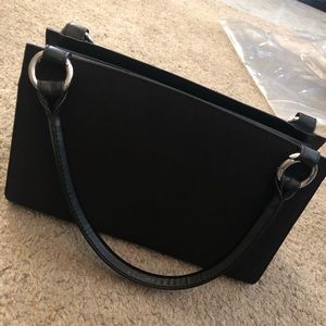 Miche purse and interchangeable shells